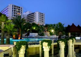Хотел Fantasia De Luxe Resort 5* - Почивка Кушадасъ с автобус 7 нощувки Лято 2025